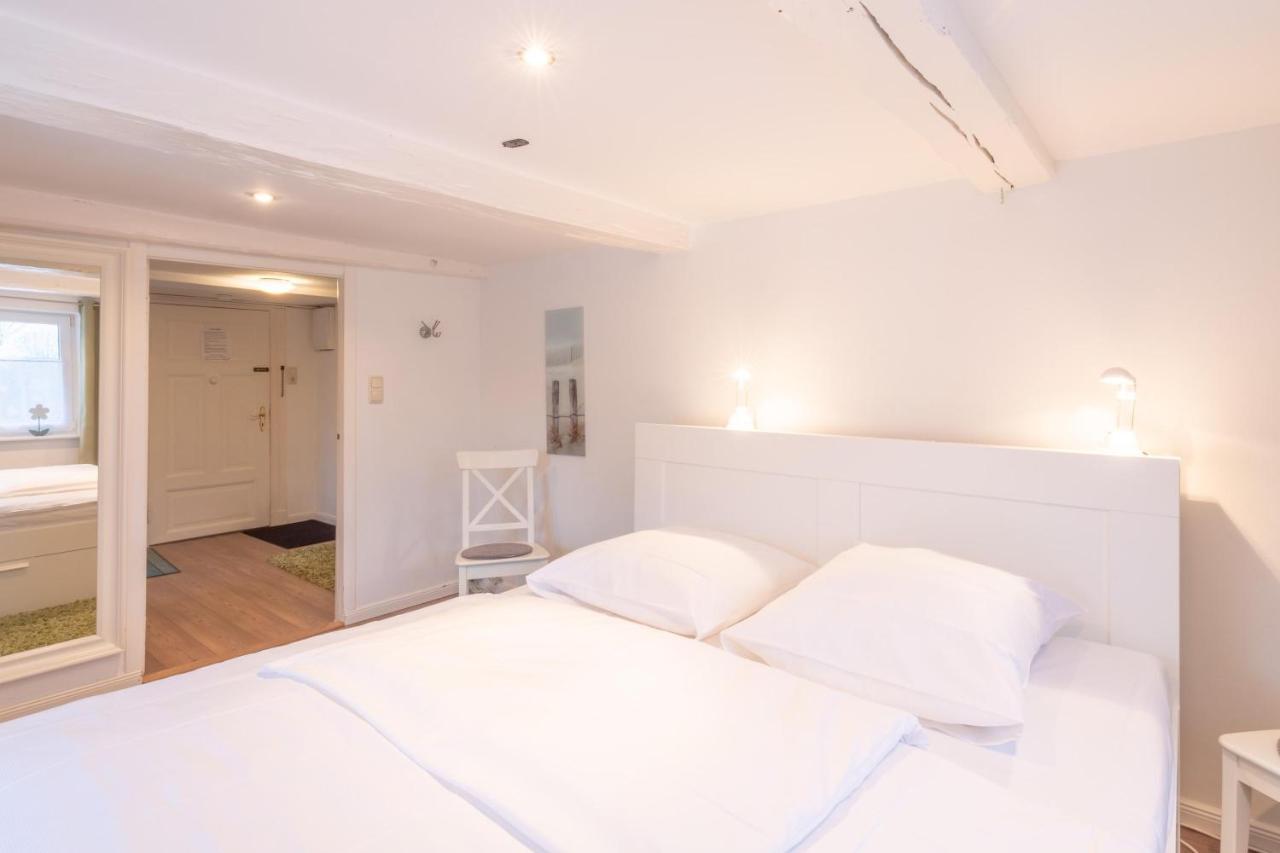 Apartmenthaus Toenning Kleine Kajuete מראה חיצוני תמונה